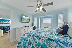 Seascape 2114 2 Bedroom Condo by RedAwning