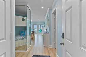 Seascape 2114 2 Bedroom Condo by RedAwning