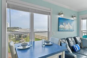 Seascape 2114 2 Bedroom Condo by RedAwning