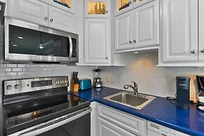 Seascape 2114 2 Bedroom Condo by RedAwning