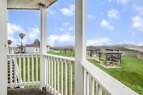 Seascape 2114 2 Bedroom Condo by RedAwning