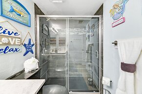 Seascape 2205 1 Bedroom Condo by RedAwning