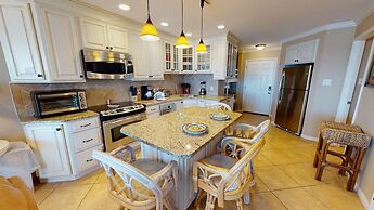 Seascape 2113 2 Bedroom Condo by RedAwning