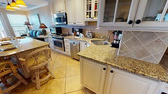 Seascape 2113 2 Bedroom Condo by RedAwning