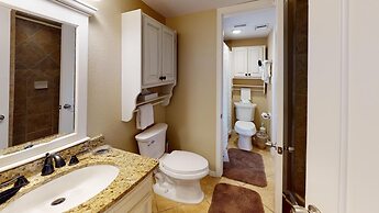 Seascape 2113 2 Bedroom Condo by RedAwning