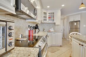 Seascape 2113 2 Bedroom Condo by RedAwning