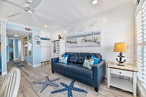 Seascape 1320 1 Bedroom Condo by RedAwning