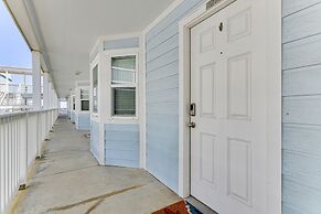 Seascape 1214 Studio Bedroom Condo by RedAwning