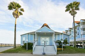 Seascape 1214 Studio Bedroom Condo by RedAwning