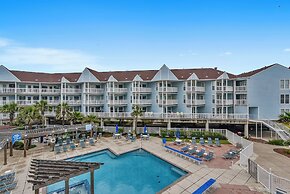 Seascape 1214 Studio Bedroom Condo by RedAwning