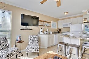 Seascape 2305 1 Bedroom Condo by RedAwning