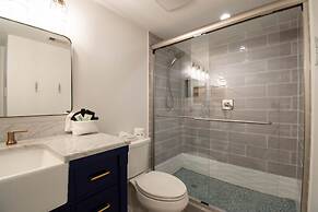 Seascape 2307 1 Bedroom Condo by RedAwning