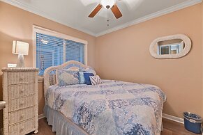 Seascape 2111 2 Bedroom Condo by RedAwning