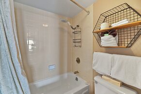 Seascape 2111 2 Bedroom Condo by RedAwning