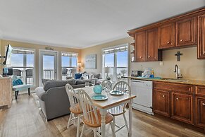 Seascape 2111 2 Bedroom Condo by RedAwning