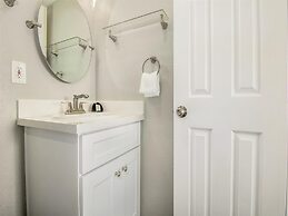 Seascape 2110 2 Bedroom Condo by RedAwning