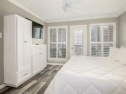 Seascape 2110 2 Bedroom Condo by RedAwning