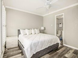 Seascape 2110 2 Bedroom Condo by RedAwning