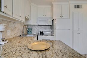 Seascape 1303 Studio Bedroom Condo by RedAwning