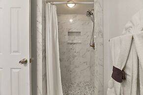 Seascape 1309 2 Bedroom Condo by RedAwning