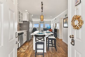 Seascape 1309 2 Bedroom Condo by RedAwning