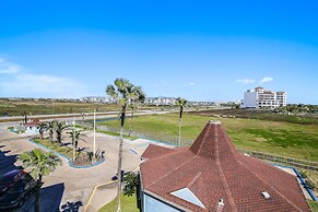 Seascape 2317 Studio Bedroom Condo by RedAwning