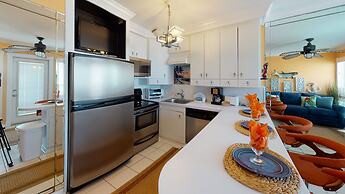 Seascape 1216 Studio Bedroom Condo by RedAwning