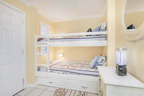 Seascape 2212 2 Bedroom Condo by RedAwning