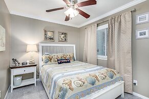 Seascape 2212 2 Bedroom Condo by RedAwning