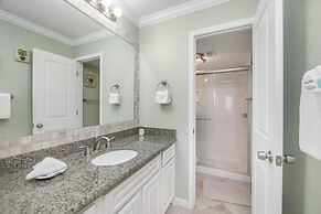 Seascape 2212 2 Bedroom Condo by RedAwning