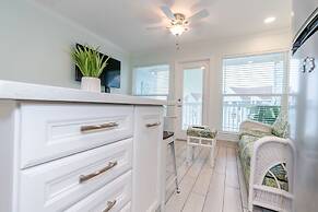 Seascape 2302 1 Bedroom Condo by RedAwning