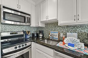 Seascape 1215 Studio Bedroom Condo by RedAwning