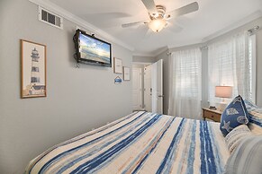 Seascape 1215 Studio Bedroom Condo by RedAwning