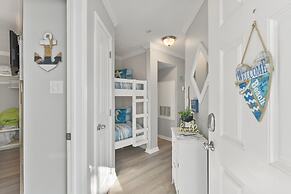 Seascape 1215 Studio Bedroom Condo by RedAwning