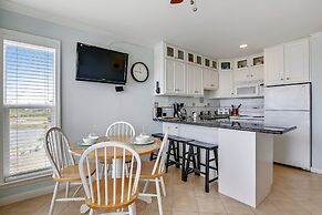 Seascape 1202 Studio Bedroom Condo by RedAwning