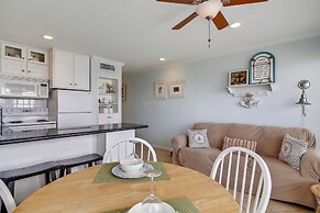 Seascape 1202 Studio Bedroom Condo by RedAwning