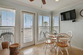 Seascape 1202 Studio Bedroom Condo by RedAwning