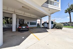 Casa Del Mar C279 1 Bedroom Condo by RedAwning