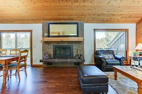 3 Spyglass Home on Meadows Golf Course feature Brand New Hot Tub and B