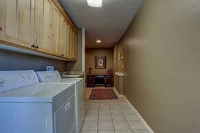 Golden Butte 4 Bedroom Home by RedAwning