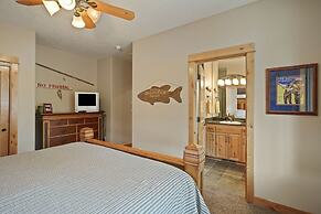 5 Vine Maple 6 Bedroom Home by Redawning