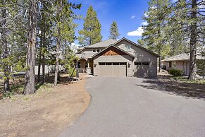 5 Vine Maple 6 Bedroom Home by Redawning