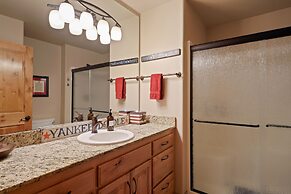 5 Vine Maple 6 Bedroom Home by Redawning