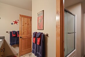 5 Vine Maple 6 Bedroom Home by Redawning