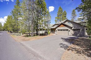 5 Vine Maple 6 Bedroom Home by Redawning