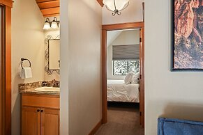 8 Mt Baker Home With Hot Tub by Redawning