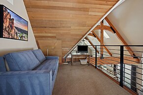 8 Mt Baker Home With Hot Tub by Redawning