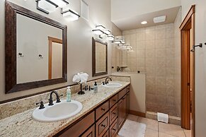 8 Mt Baker Home With Hot Tub by Redawning