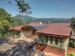 Alizes Modern Home with Views of the Columbia River Gorge by RedAwning