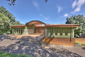 Alizes Modern Home with Views of the Columbia River Gorge by RedAwning